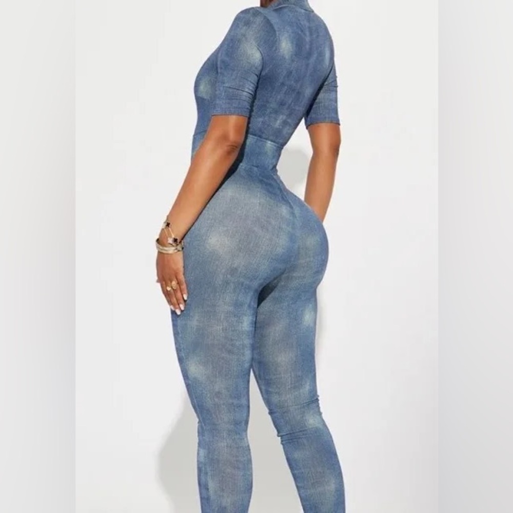 Fashion Nova Blue Denim Jumpsuit Nwt - Picture 2 of 3